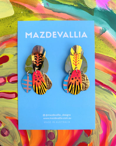 Hotwater Beach statement earring